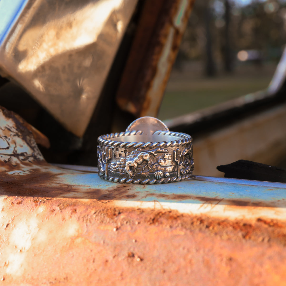 ‘Desert Day & Night' Storyteller Ring - Pink Conch - Sterling Silver