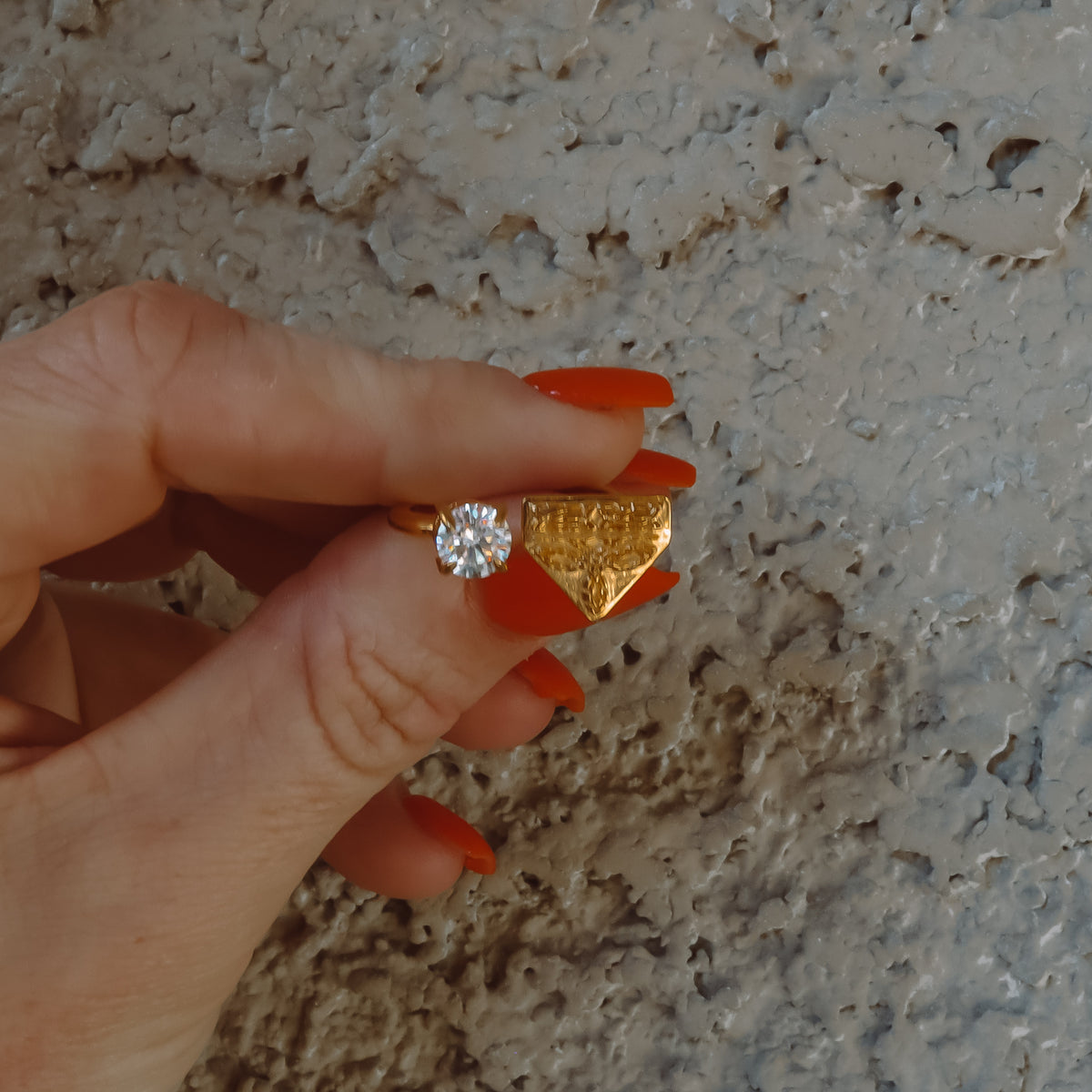 ***PRE-ORDER*** ‘Boot Stitch' Floating Ring - White Crystal - 18K Gold