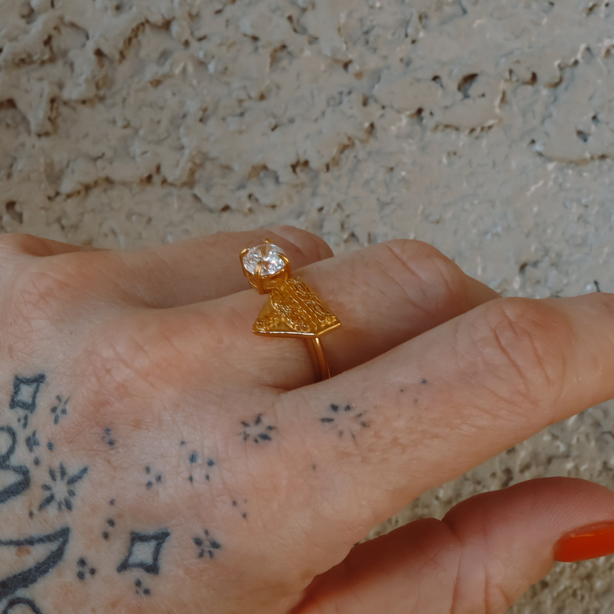 ***PRE-ORDER*** ‘Boot Stitch' Floating Ring - White Crystal - 18K Gold